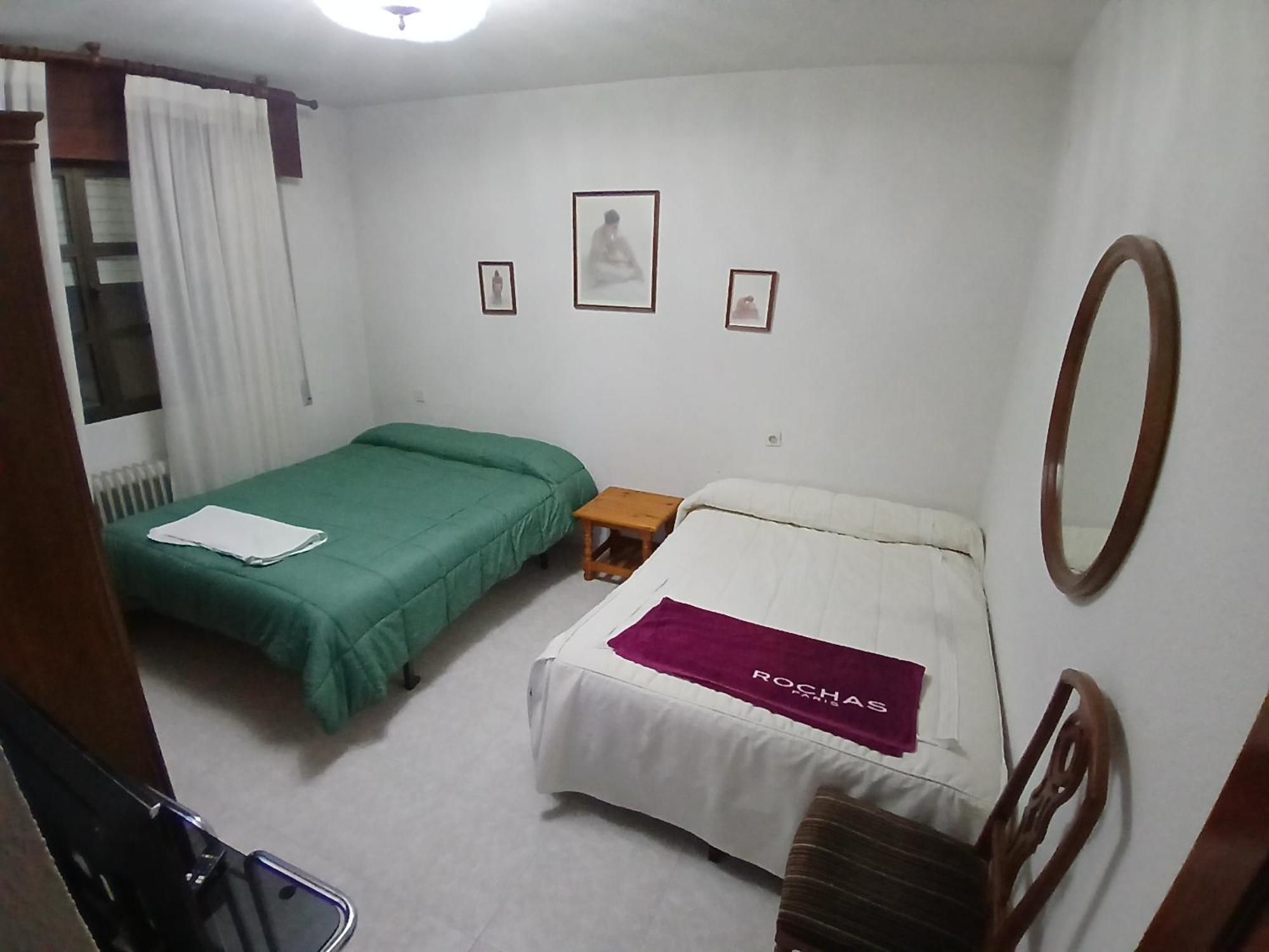 Habitacion Privada Familiar Toledo Eksteriør billede